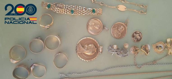 Detienen a la empleada de una residencia de Aranda de Duero por robar joyas y dinero