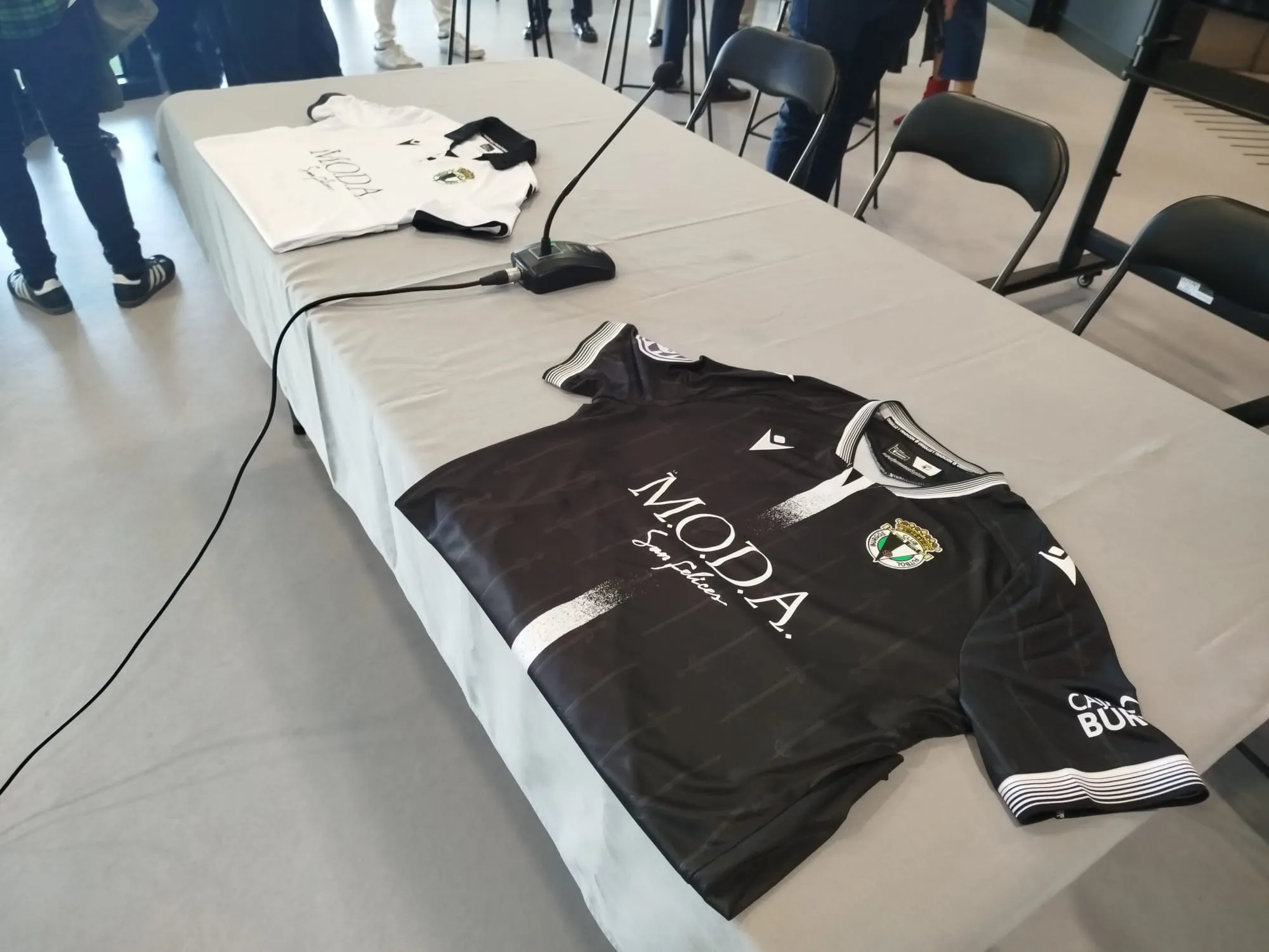 El Burgos CF se pone a La M.O.D.A