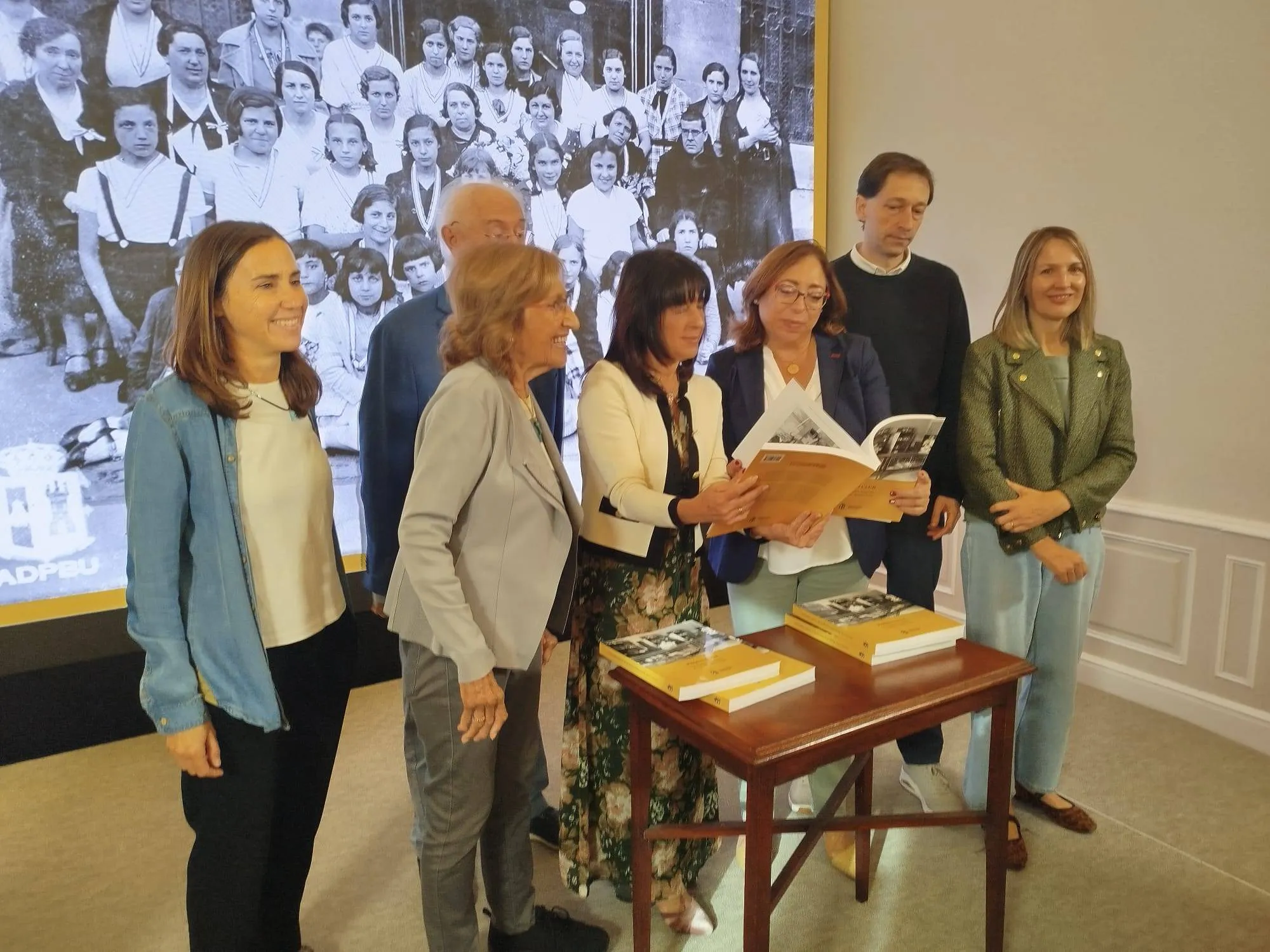 La Diputación rescata la memoria fotográfica de Burgos con el libro ‘Photo Club’