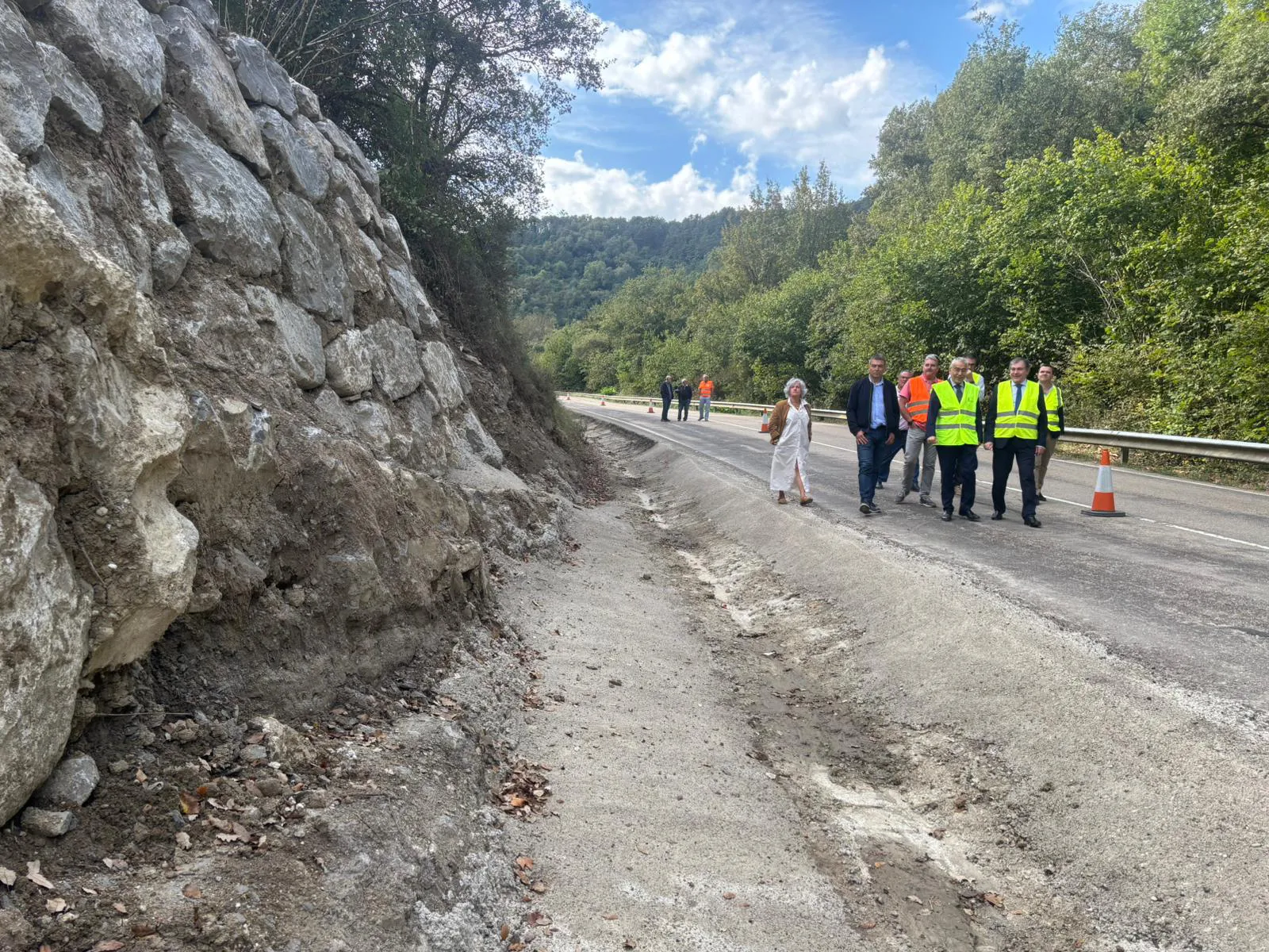 Finalizan la consolidación del talud en la BU-550 para mejorar la seguridad vial en el norte de Burgos