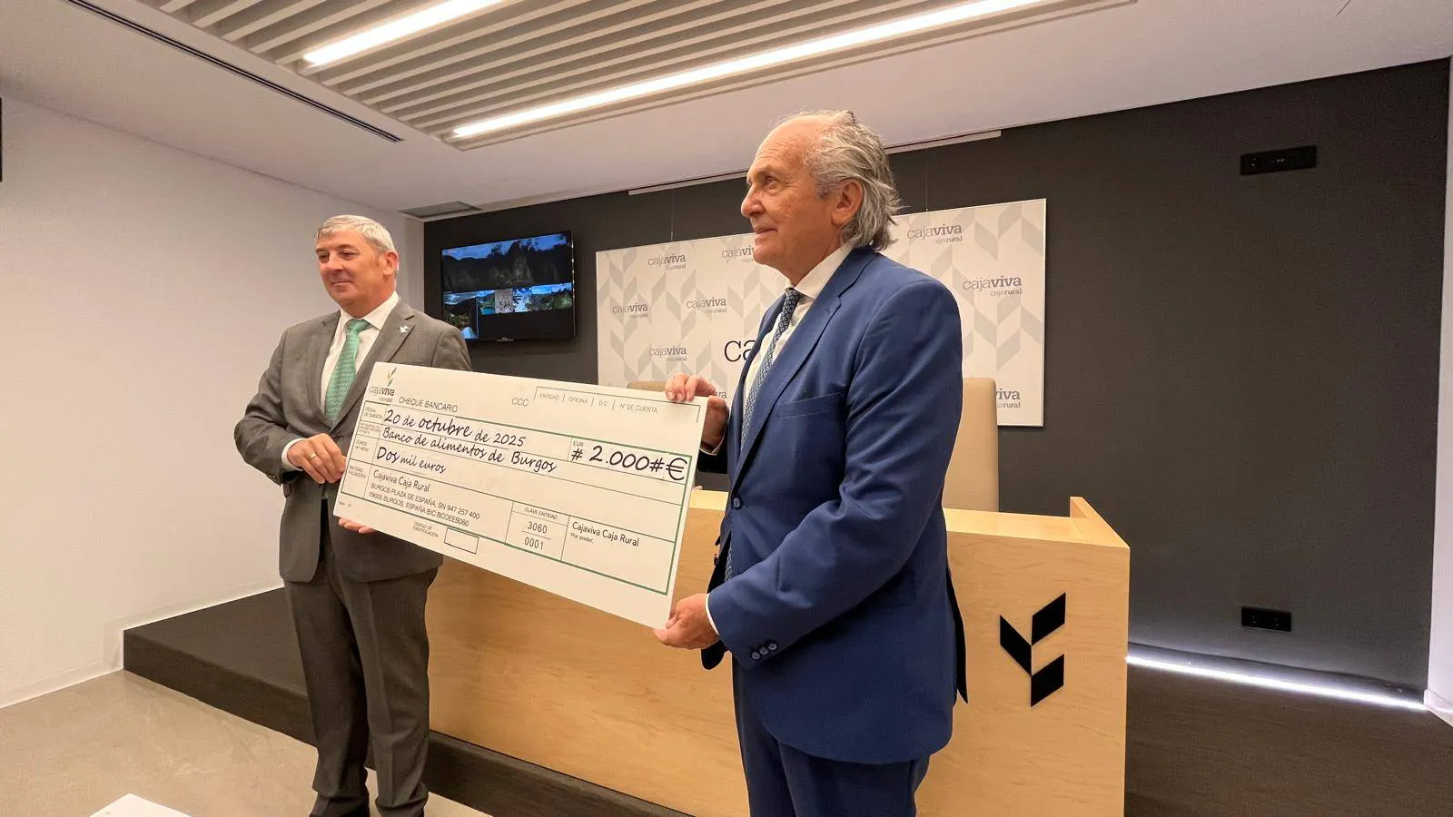 Cajaviva y el Banco de Alimentos presentan un año más la venta de Lotería de Navidad solidaria