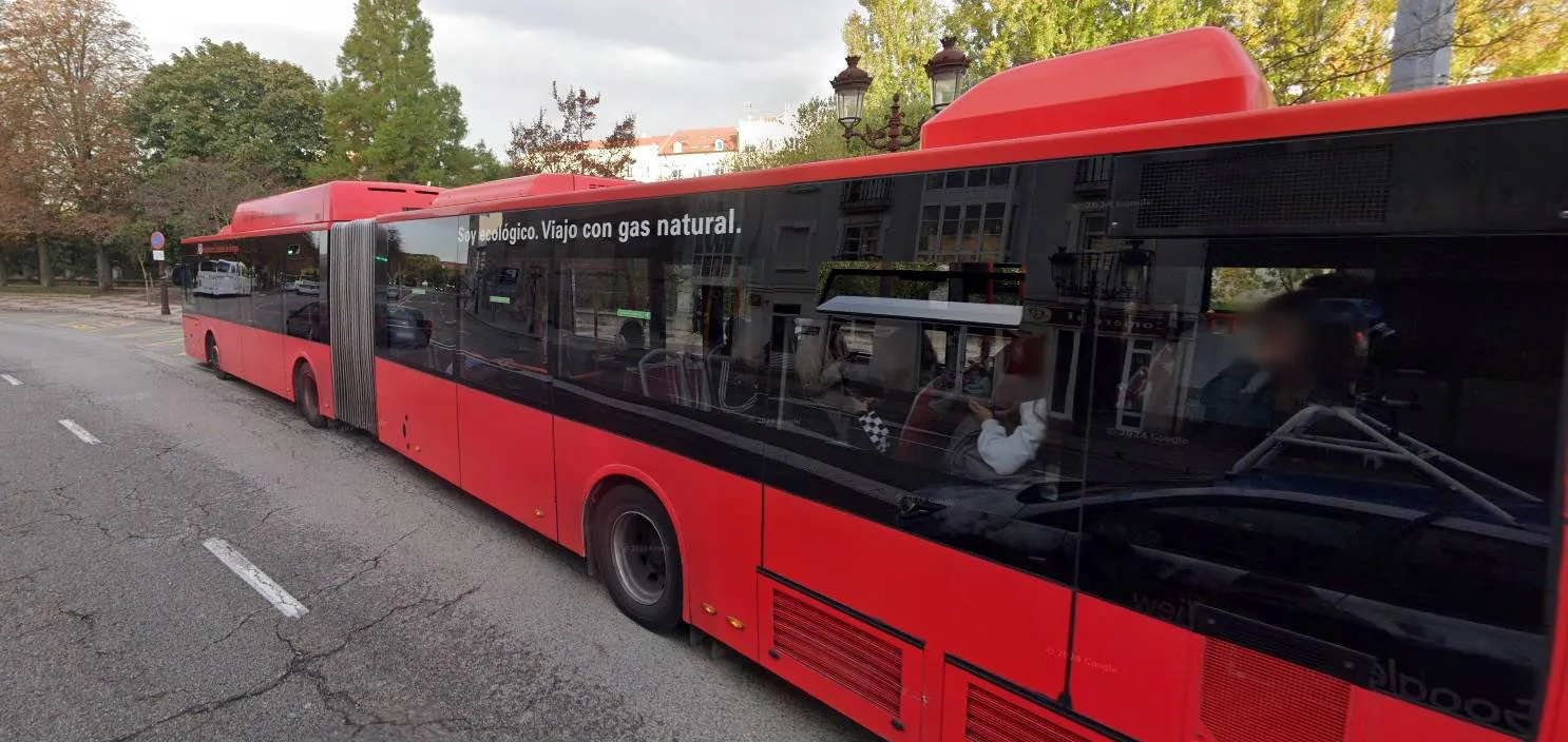 Consulta aquí los horarios de los autobuses al Cementerio con motivo del Día de Todos los Santos