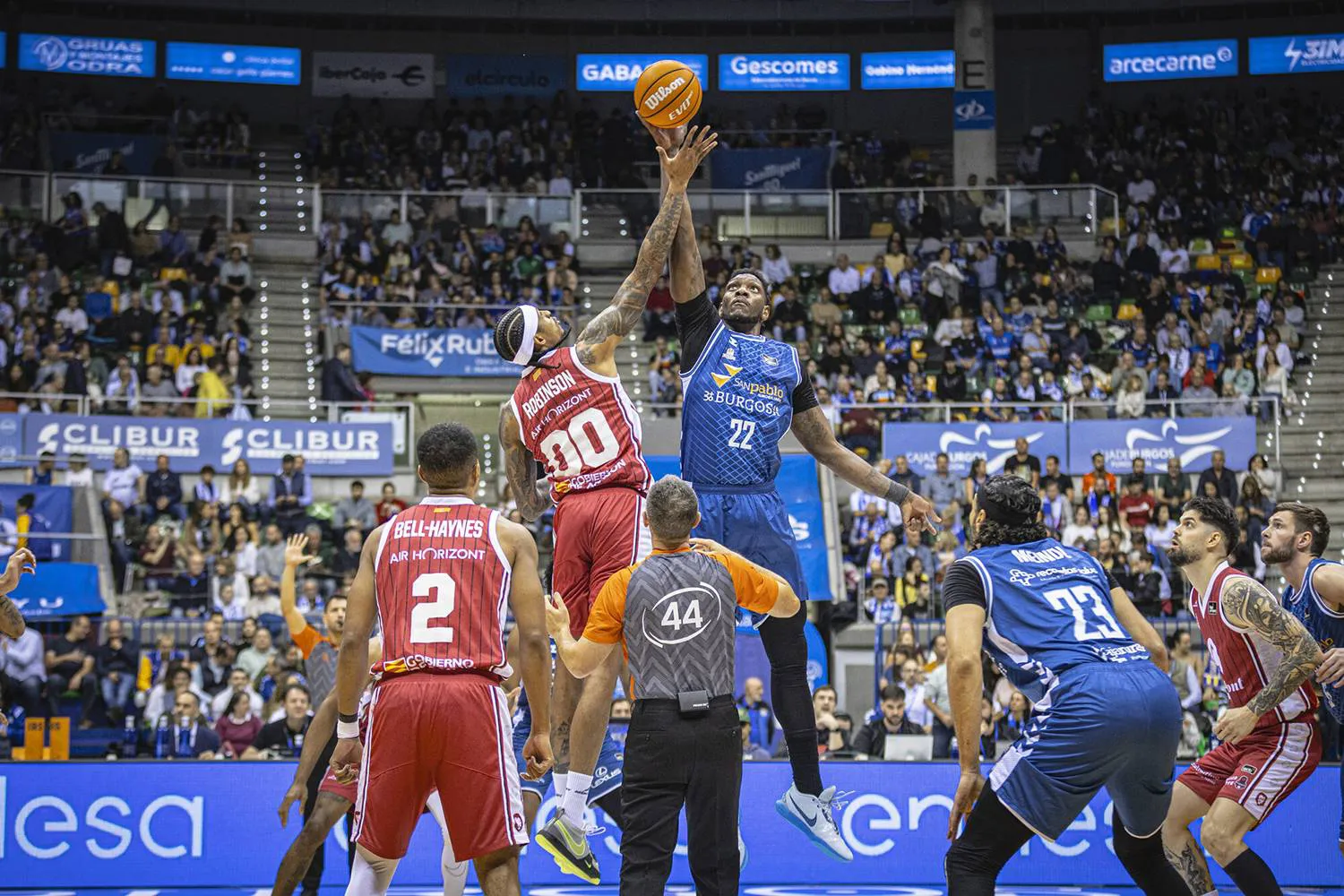 Baloncesto Burgos: El San Pablo Burgos cae frente al Zaragoza en el Coliseum (89-102)