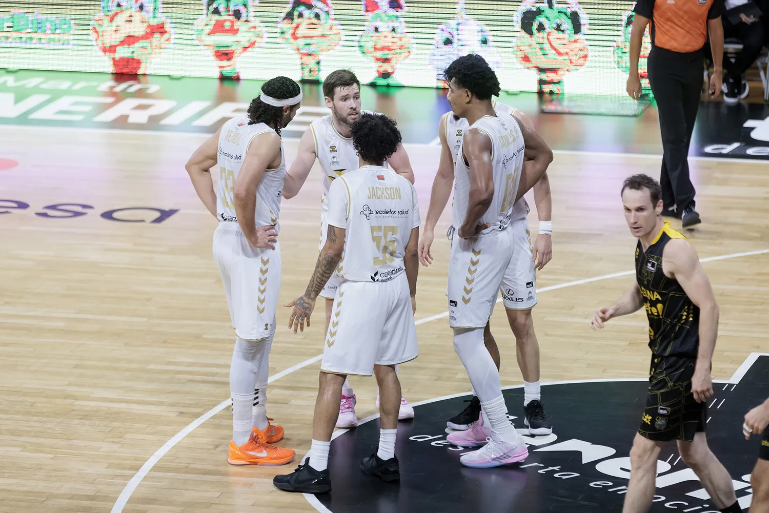 Baloncesto Burgos: 101-97. Esfuerzo de categoría para crecer en Tenerife