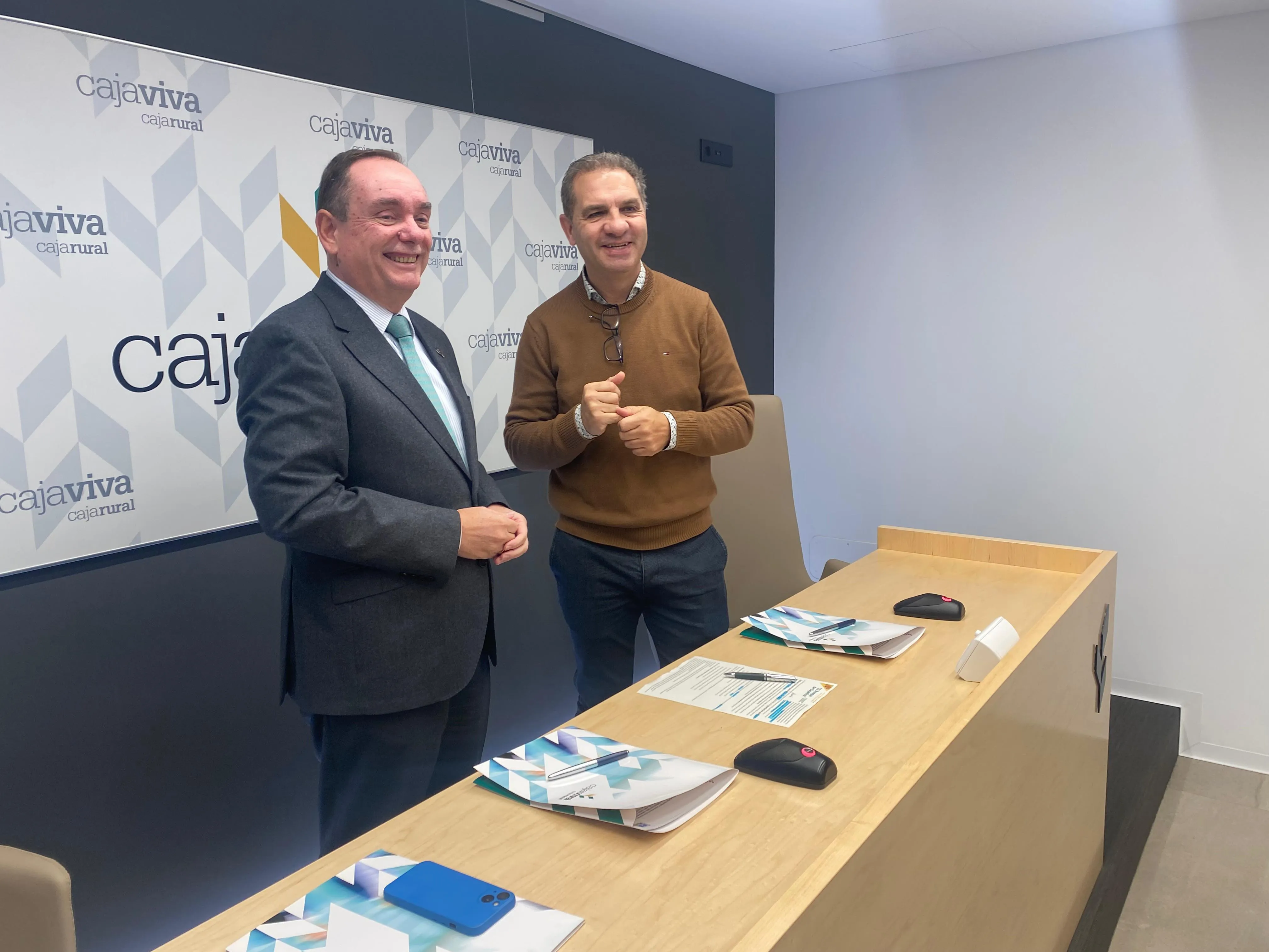 Cajaviva y Fundación Oxígeno desarrollan conjuntamente medidas para reducir la huella de Carbono