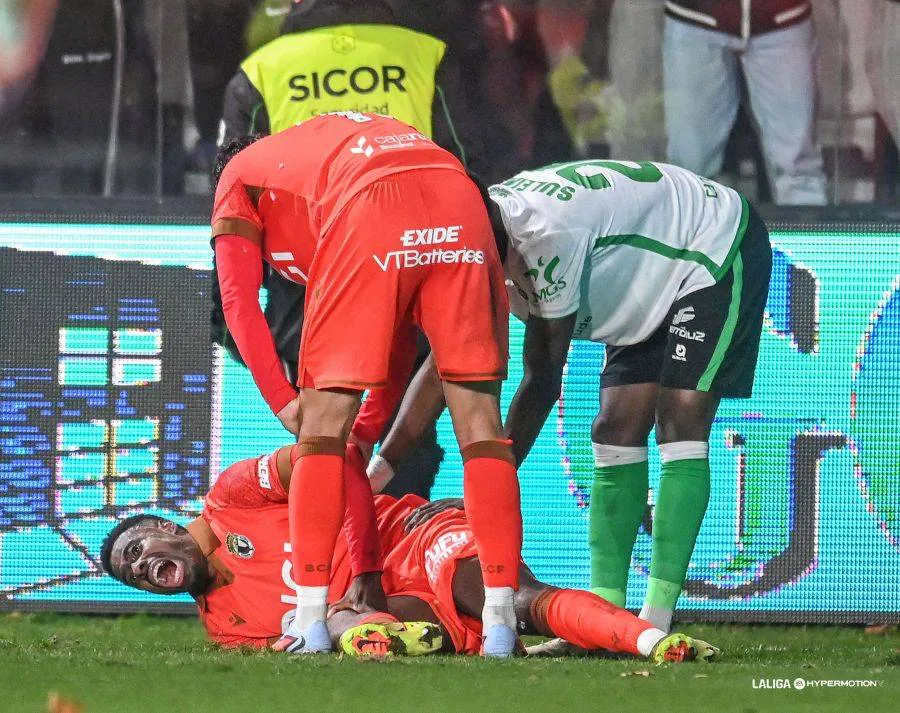 Fútbol Burgos: Tarde para olvidar en El Plantío (0-2)