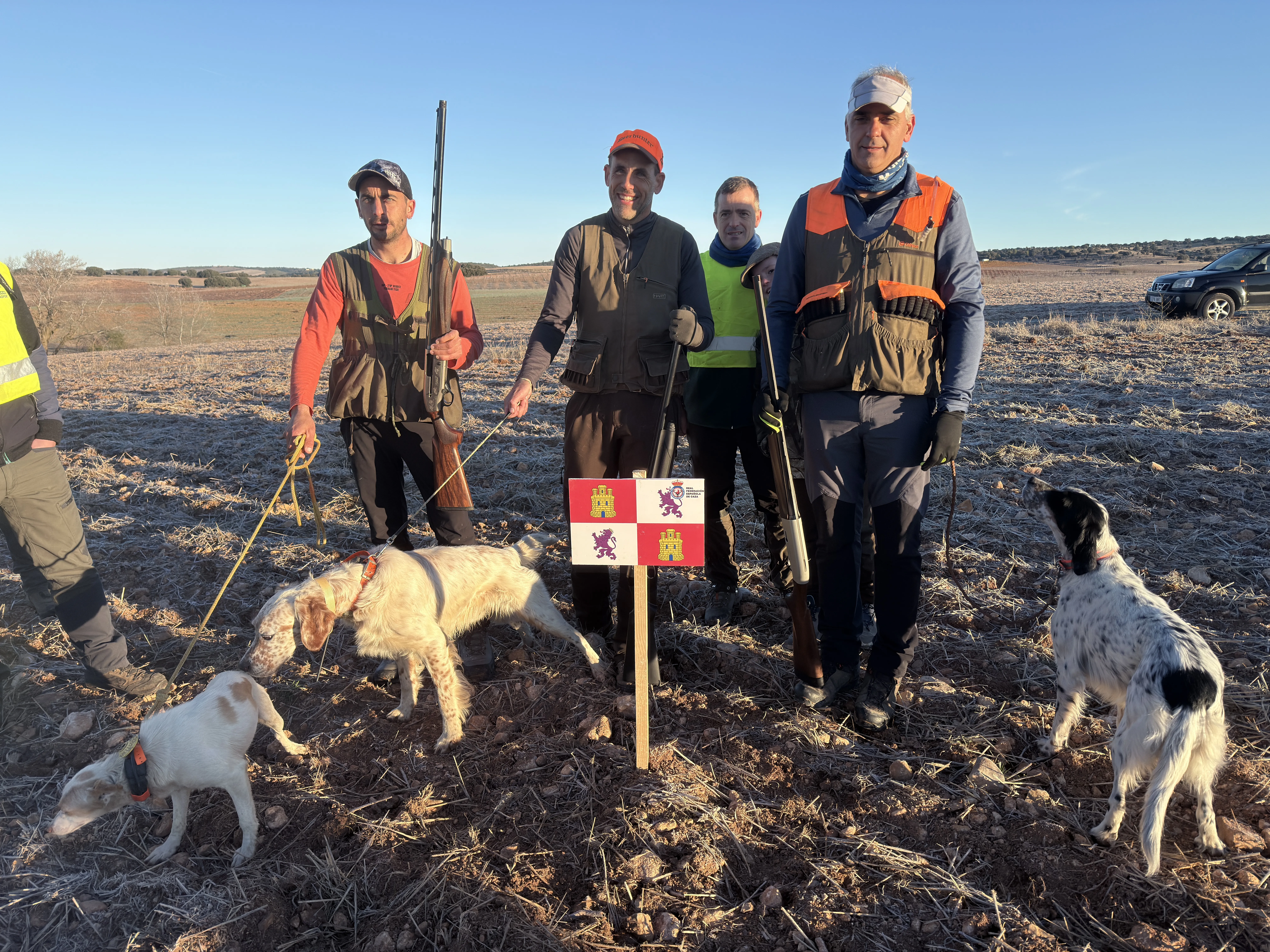 Villegas se prepara para la gran final del Campeonato de España de Caza Menor con Perro
