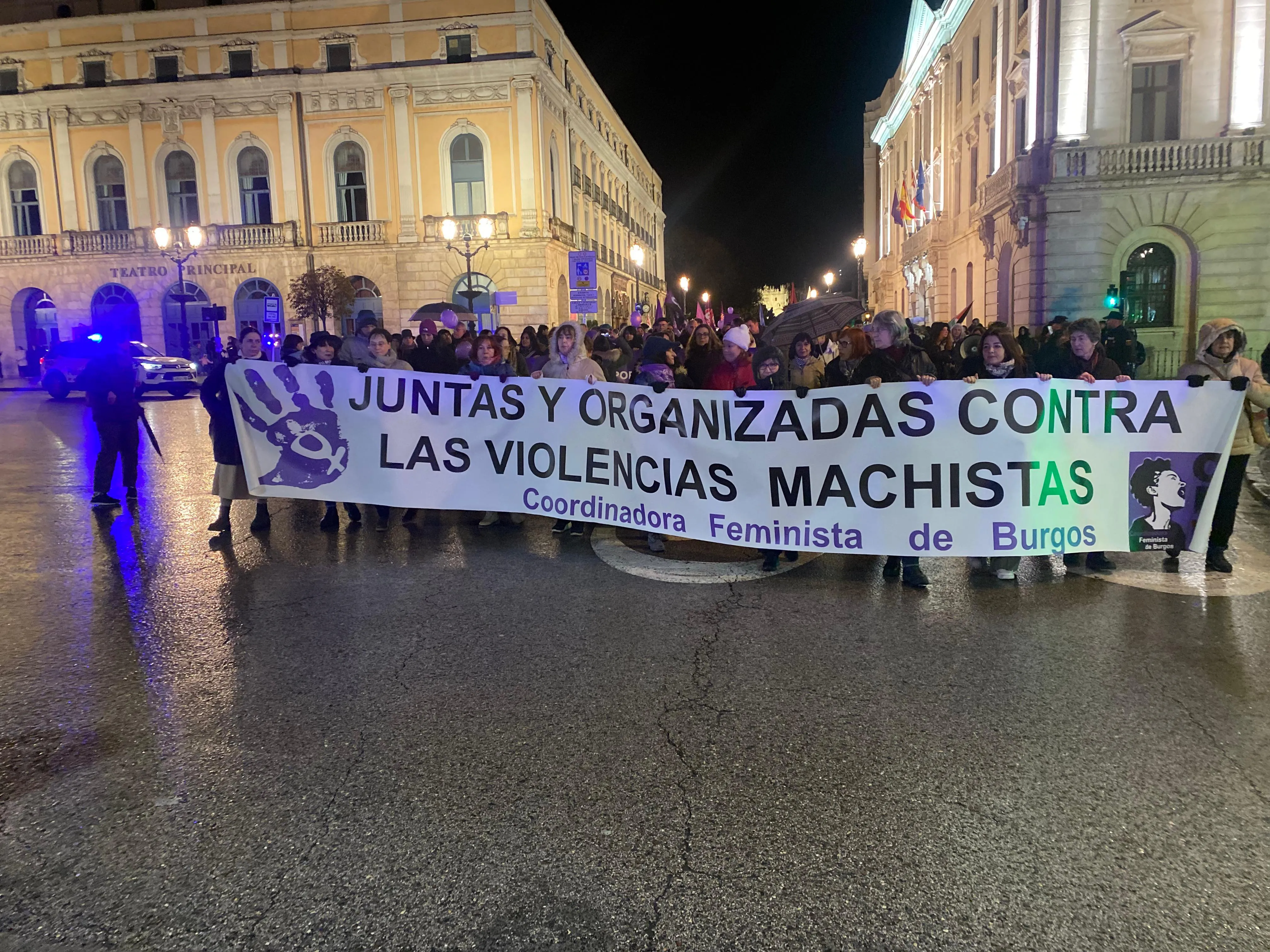 Última hora Burgos: Cerca de 900 burgaleses alzan su voz contra la violencia de género en el 25N