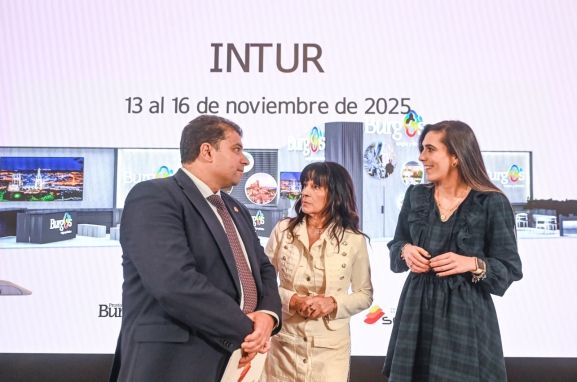 Burgos refuerza su proyección turística en INTUR 2025 con cine, gastronomía y el eclipse de 2026