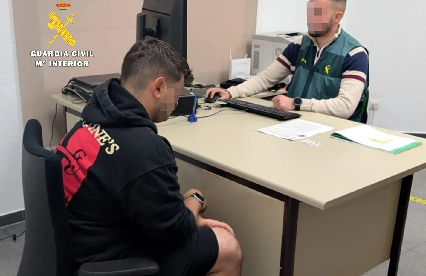 Desarticuladas tres redes de extorsión sexual con 10 implicados y más de 51.000 euros estafados