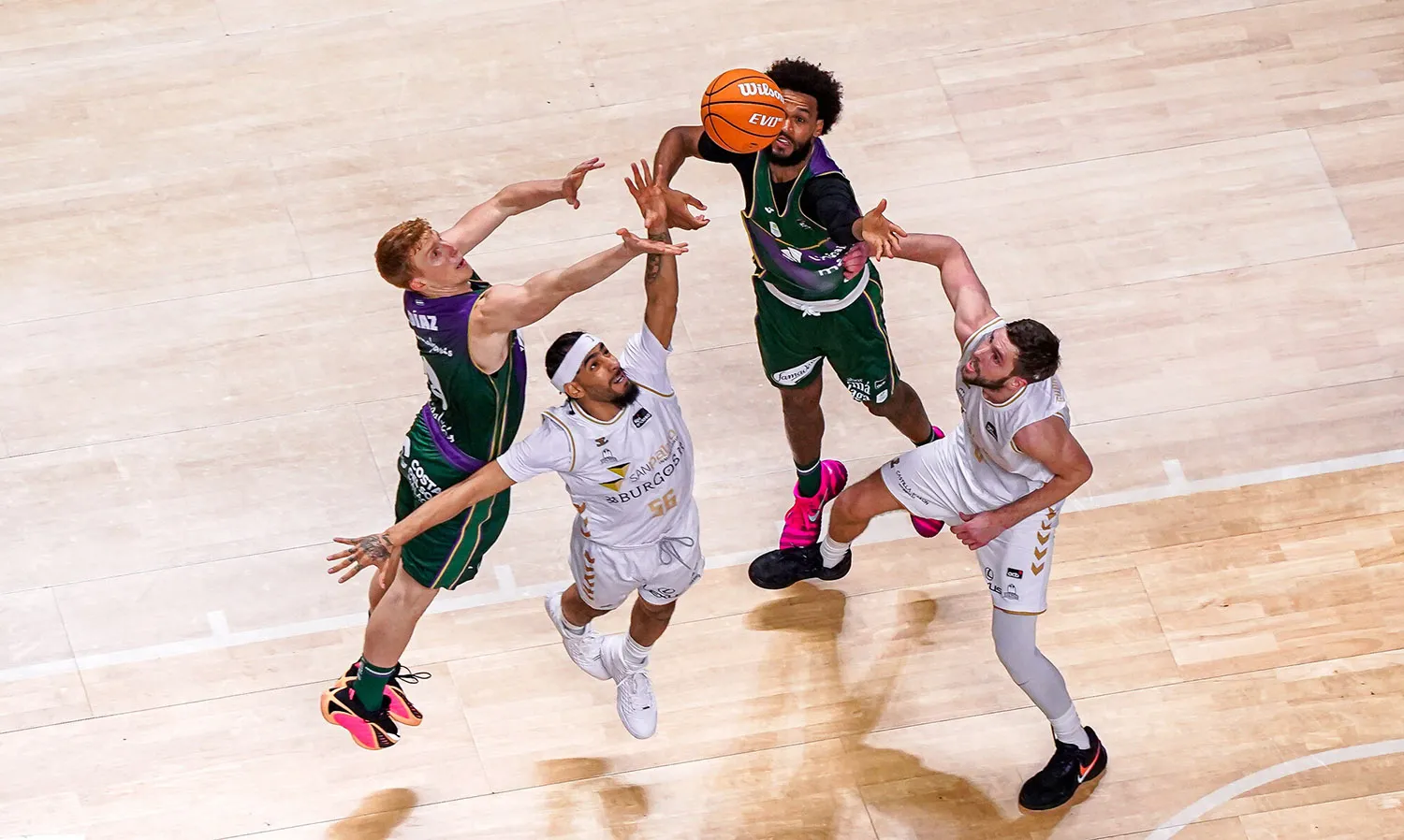 Baloncesto Burgos: El San Pablo Burgos cae ante Unicaja tras un intenso intercambio de canastas (99-91)
