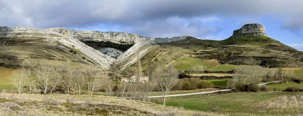 El Geoparque Las Loras mejora la infraestructura ganadera con nuevos abrevaderos y charcas
