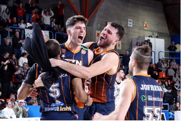 Grupo Ureta Tizona vuelve a sonreír gracias a una sólida defensa (80-76)