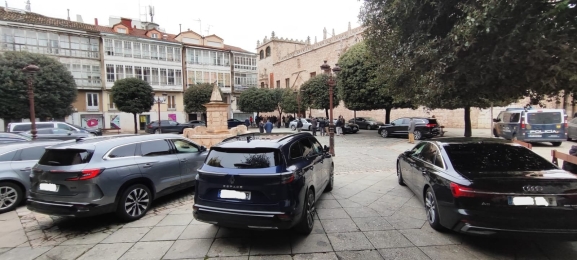 El Ayuntamiento instala un nuevo aparcamiento gratuito para VIP`S