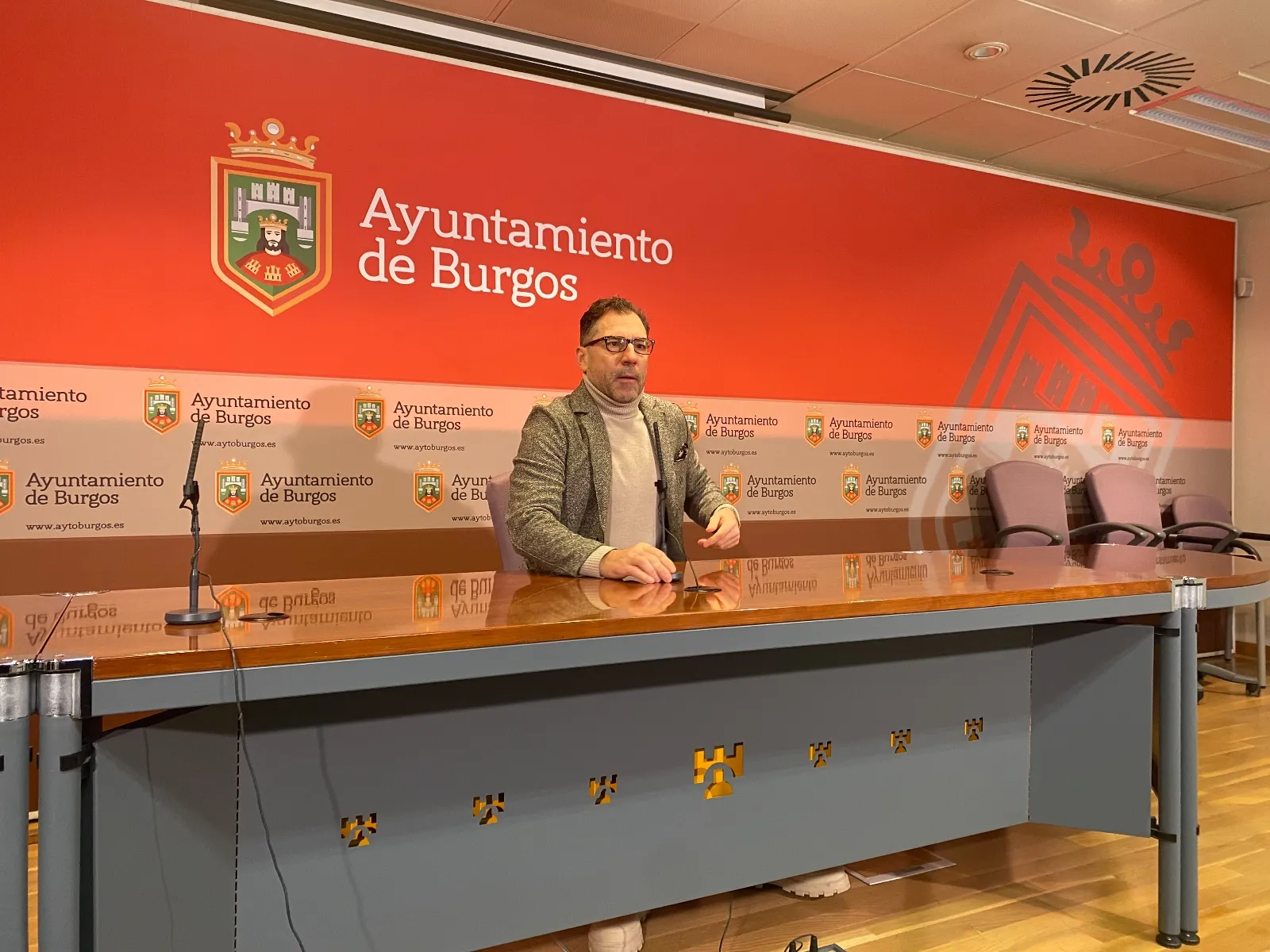 El PSOE acusa al Ayuntamiento de ‘vender humo’ en materia de inversión