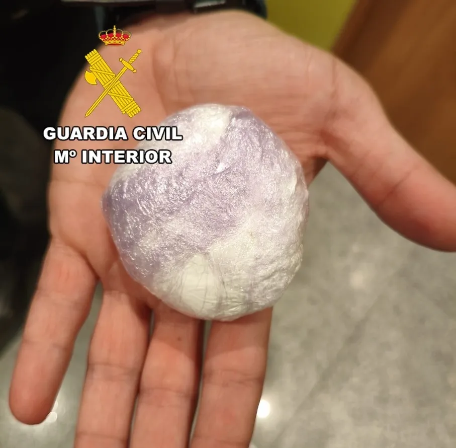 La Guardia Civil detiene a una persona por tráfico de drogas 