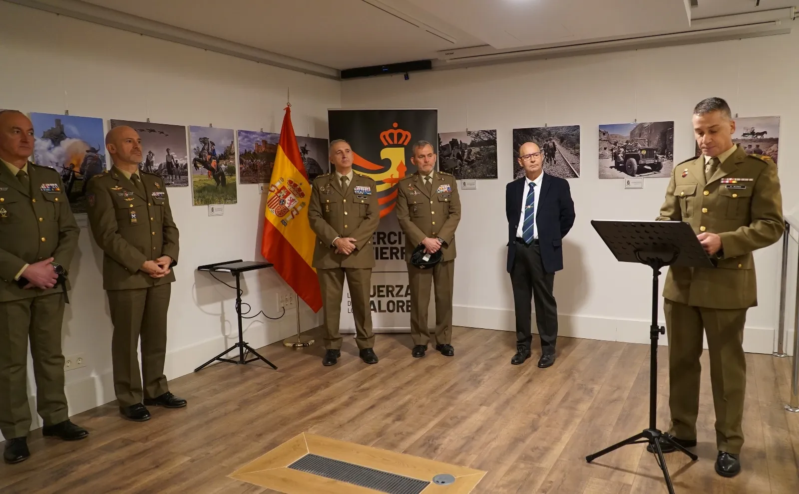 El Palacio de Capitanía de Burgos inaugura la exposición ‘En marcha al pasado’