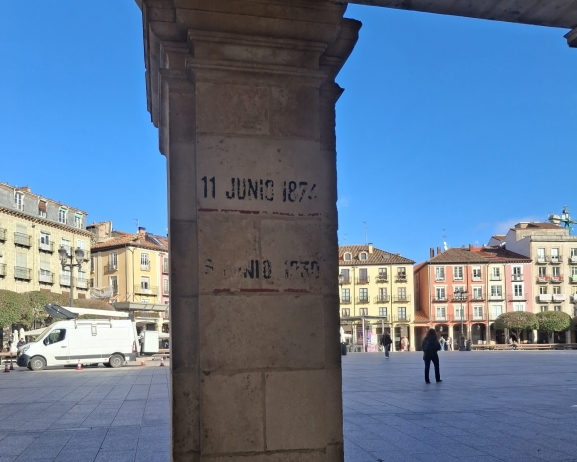 Las marcas de las antiguas inundaciones se borran bajo el Ayuntamiento de Burgos