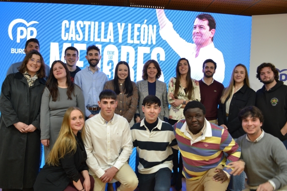 Marta Arroyo (PP) se reúne con NNGG de Burgos para presentar las propuestas de juventud del programa electoral