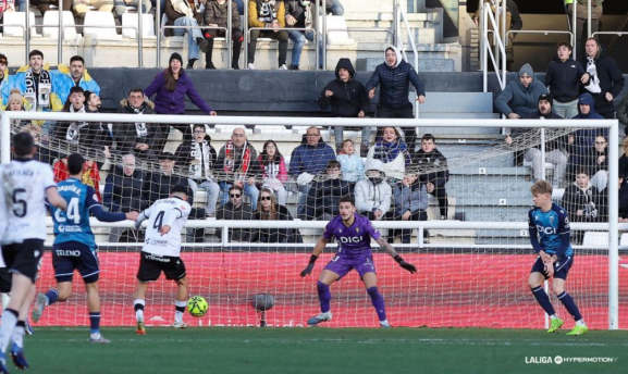 1-1 El Burgos CF domina al Cádiz CF, pero se queda sin los tres puntos en El Plantío