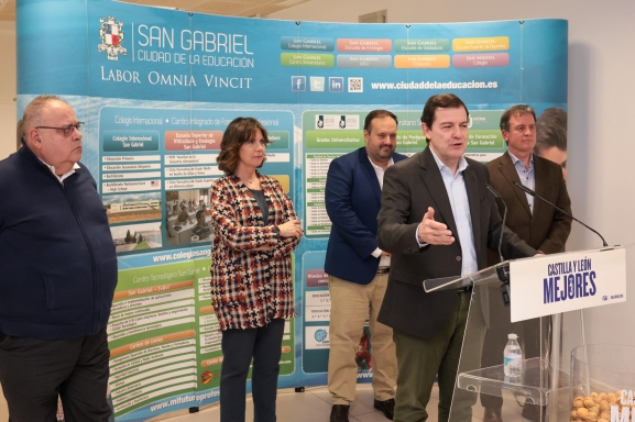 Mañueco anuncia en Aranda más ayudas a familias, autónomos y al campo