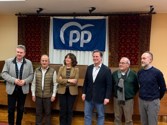 El PP de Burgos se reúne en Salas de los infantes y reivindica la política útil frente al ruido