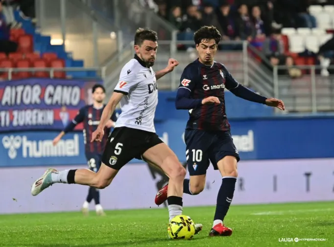 0-0 | El Burgos CF suma un punto de oficio en Ipurúa