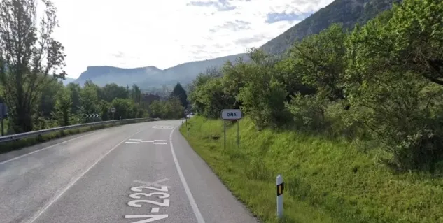 Herida una mujer tras chocar contra un camión en Burgos