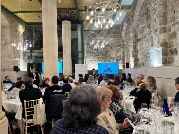 Fundación Caja Rural estrena Raíces Enológicas con lleno en sus catas dedicadas al vino burgalés