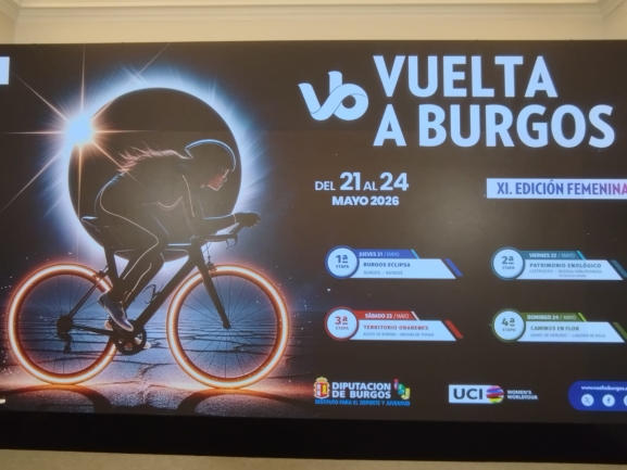 El eclipse solar inspira la salida de la XI Vuelta Burgos Fémina