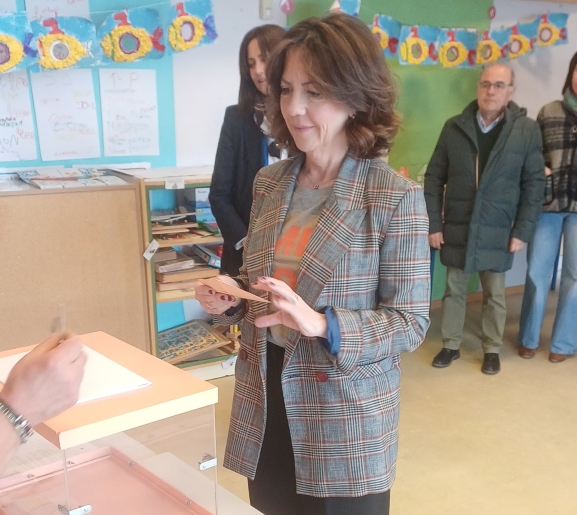 La participación en las elecciones se sitúa cerca del 53,06%, frente al 51,6% con respecto a los comicios de 2022