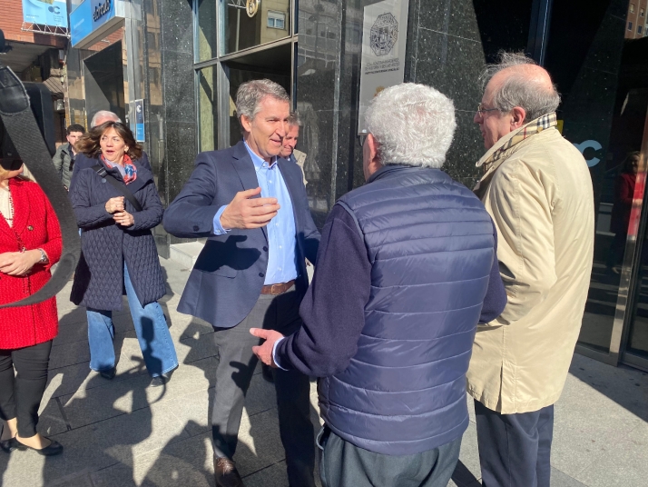 GALER&Iacute;A | Feij&oacute;o de paseo por la capital burgalesa