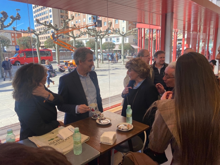 GALER&Iacute;A | Feij&oacute;o de paseo por la capital burgalesa