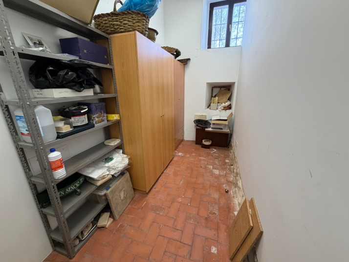 GALER&Iacute;A | Suciedad, basura y deterioro: as&iacute; ha quedado el Monasterio de Belorado tras el desahuc
