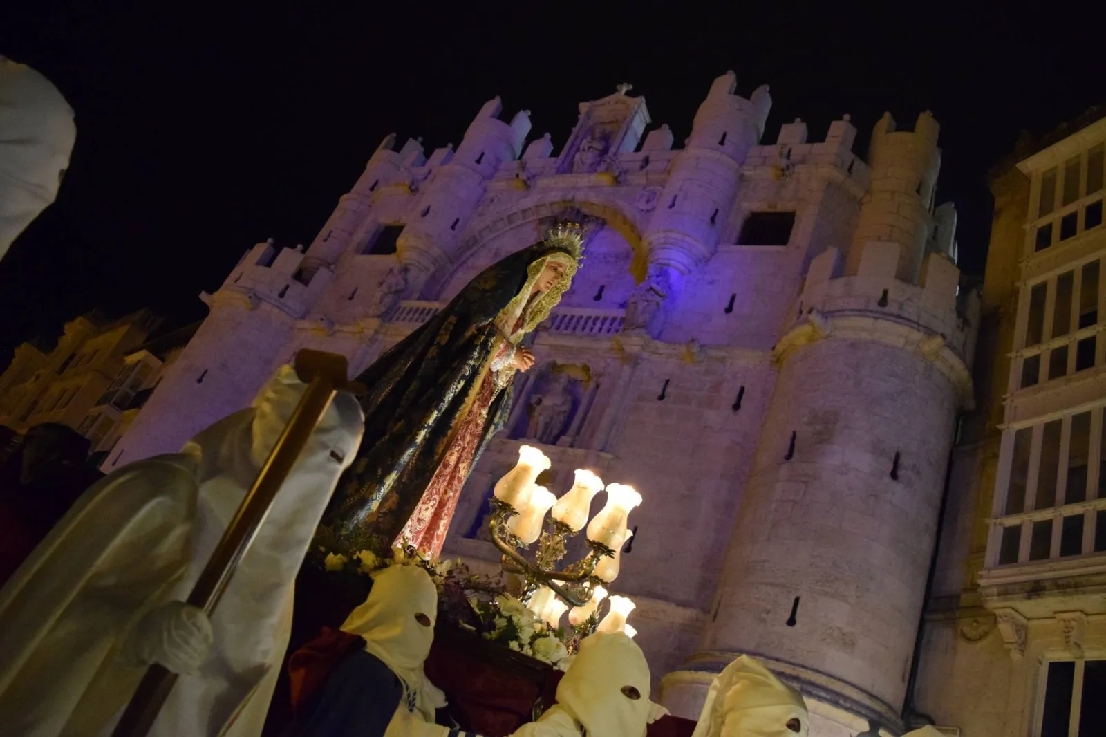 Cuando la madera cobra vida: secretos poco conocidos de la Semana Santa de Burgos