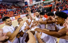 94-101 Remontada y golpe de autoridad del San Pablo Burgos en Manresa