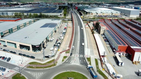 Concluyen las obras del paso de peatones y ciclistas de Alcalde Martín Cobos en Burgos