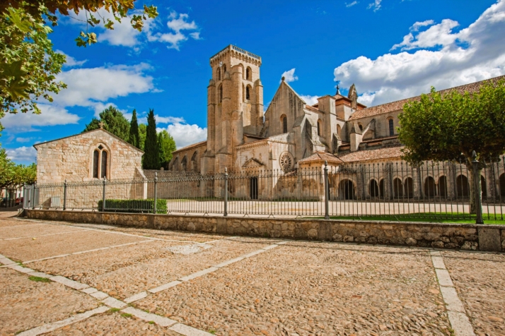 Cuidar la ciudad: calles, empedrados y orden urbano
