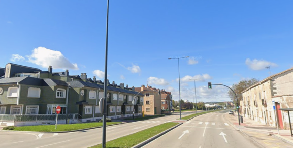 Herido un hombre de 50 años tras una colisión por alcance en la entrada de Burgos