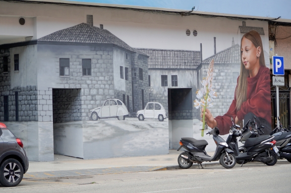 Gamonal revive su origen con un emotivo mural contemporáneo