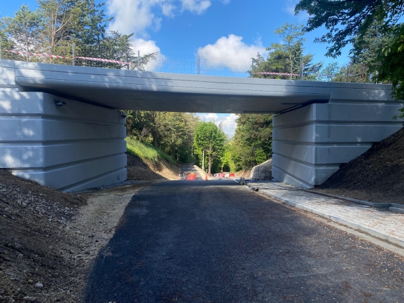 Burgos moderniza el acceso al Castillo con un puente completamente nuevo