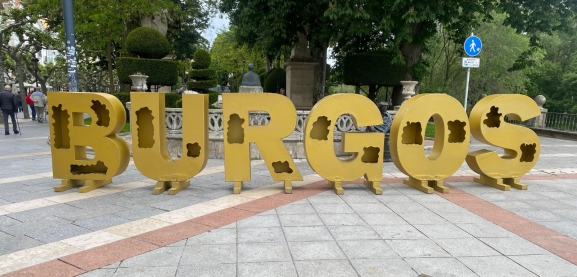 Burgos comienza a engalanarse para la Fiesta de las Flores con 5.000 plantas y 15.000 flores