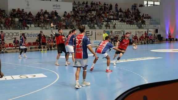 El UBU San Pablo Burgos se despide del sueño ASOBAL tras caer ante Agustinos Alicante