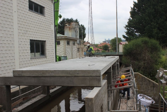 Aguas de Burgos inicia los trabajos para derivar caudales al futuro tanque de tormentas de la EDAR