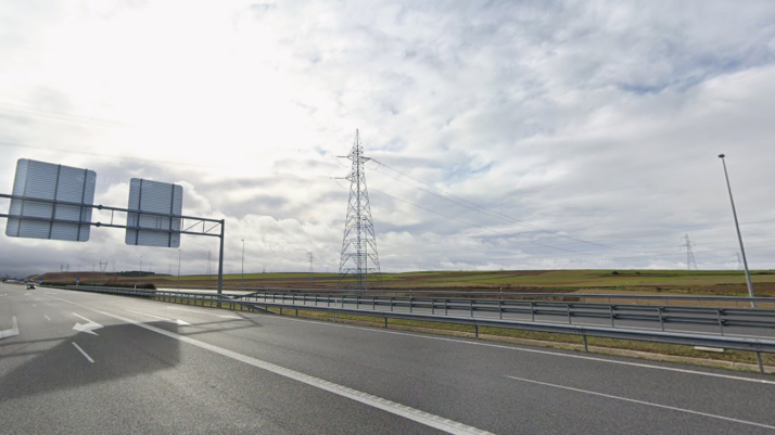Seis heridos, entre ellos dos menores, en una colisión entre tres turismos en Villalbilla de Burgos