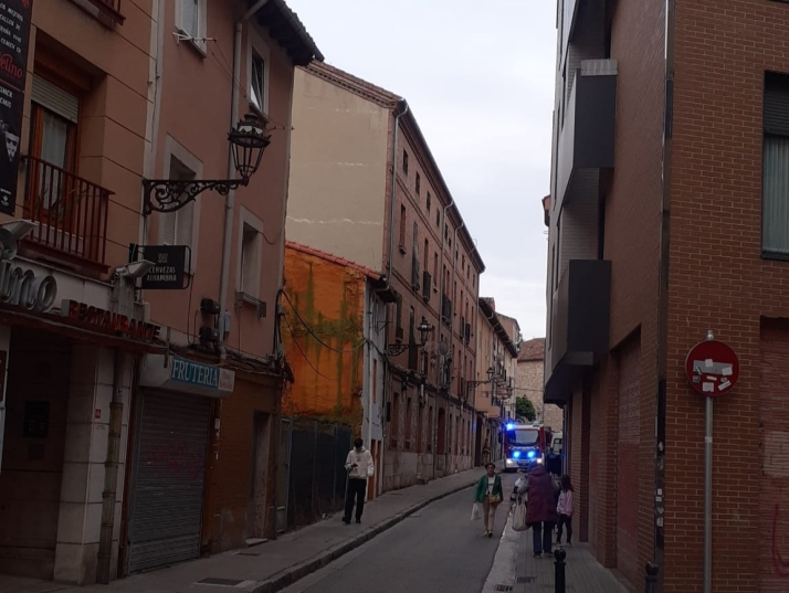 Dos menores atendidos tras un posible escape de gas en una vivienda de Burgos