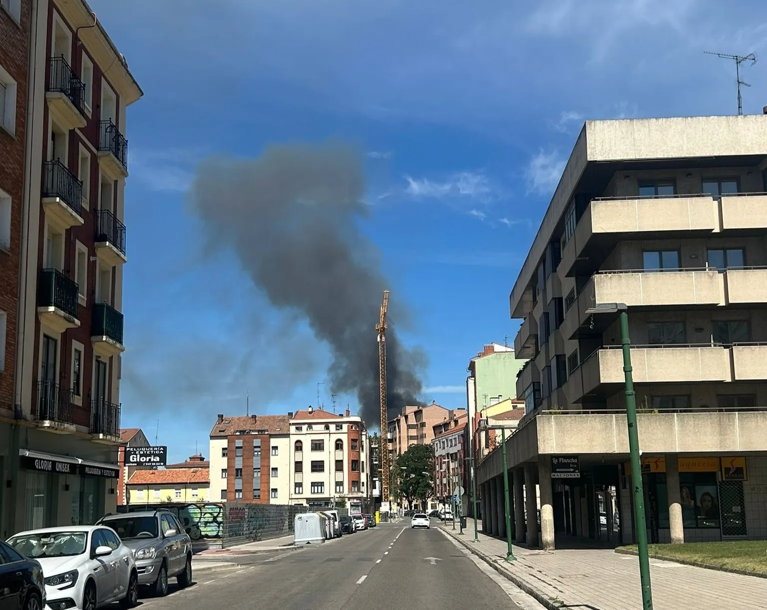 Un incendio en la zona de Las Veguillas y el Camino de Cortes alerta a vecinos y a los Bomberos de Burgos, pero se salda sin heridos