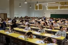 Arranca la PAU en Burgos con 1.805 estudiantes y nervios en el primer examen
