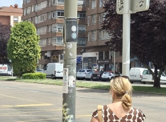 Fotodenuncia | Esperar al autobús a pleno sol en la avenida de la Paz