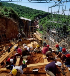 Hallado en Atapuerca el primer enterramiento infantil de la Edad de Cobre en Europa